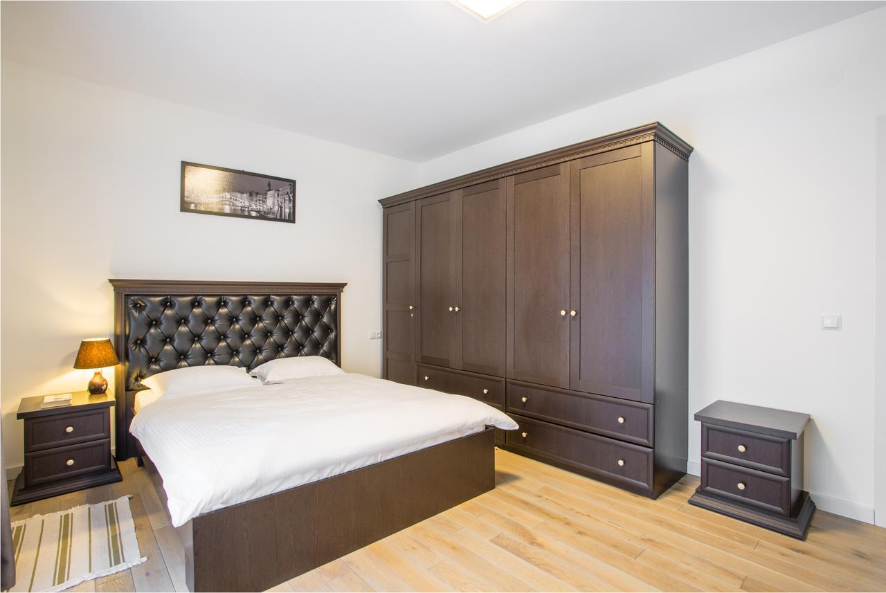 Elite Apartments Lviv Buitenkant foto